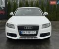 Білий Ауді А4, об'ємом двигуна 1.8 л та пробігом 195 тис. км за 8500 $, фото 4 на Automoto.ua