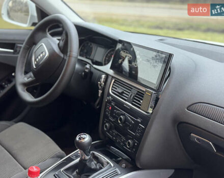 Белый Ауди А4, объемом двигателя 1.8 л и пробегом 152 тыс. км за 8300 $, фото 6 на Automoto.ua