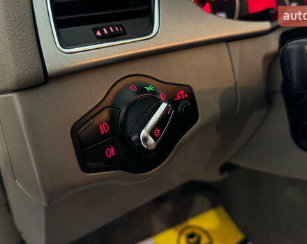 Білий Ауді А4, об'ємом двигуна 1.98 л та пробігом 280 тис. км за 8499 $, фото 12 на Automoto.ua