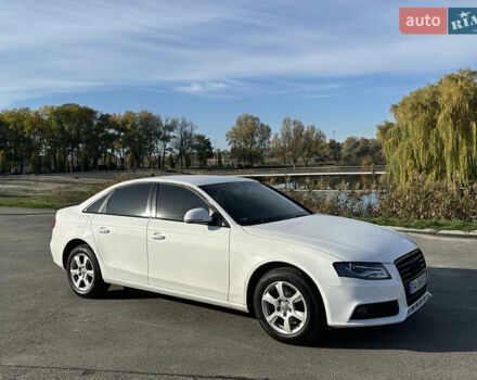 Ауди А4 2008 в Александрие на Automoto.ua Белый Ауди А4, объемом двигателя 1.8 л и пробегом 339 тыс. км за 7950 $, фото 1 на Automoto.ua