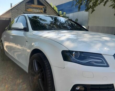 Белый Ауди А4, объемом двигателя 2 л и пробегом 220 тыс. км за 10400 $, фото 2 на Automoto.ua