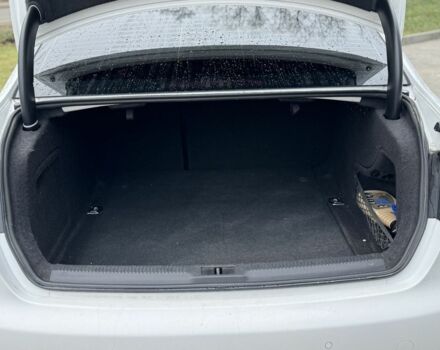 Белый Ауди А4, объемом двигателя 1.8 л и пробегом 152 тыс. км за 8300 $, фото 1 на Automoto.ua