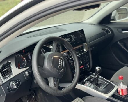 Белый Ауди А4, объемом двигателя 1.8 л и пробегом 152 тыс. км за 8300 $, фото 5 на Automoto.ua