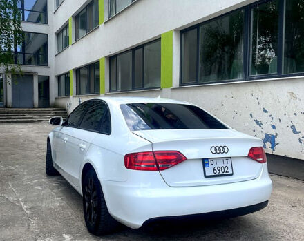 Белый Ауди А4, объемом двигателя 2 л и пробегом 202 тыс. км за 9700 $, фото 5 на Automoto.ua