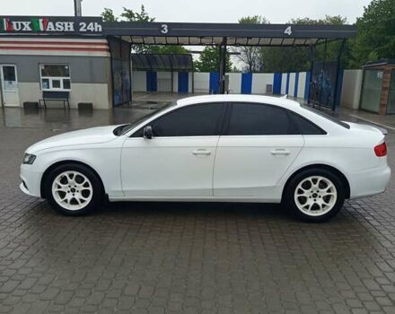 Білий Ауді А4, об'ємом двигуна 2 л та пробігом 350 тис. км за 9500 $, фото 3 на Automoto.ua