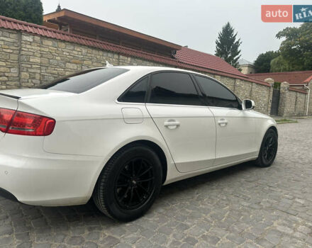 Белый Ауди А4, объемом двигателя 1.97 л и пробегом 366 тыс. км за 11300 $, фото 2 на Automoto.ua