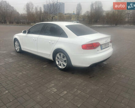 Ауді А4 2010 у Києві на Automoto.ua Білий Ауді А4, об'ємом двигуна 1.98 л та пробігом 253 тис. км за 10300 $, фото 3 на Automoto.ua