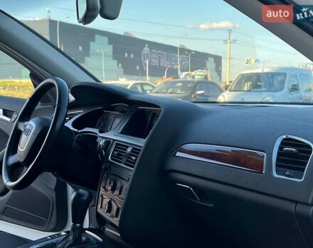Білий Ауді А4, об'ємом двигуна 1.8 л та пробігом 132 тис. км за 8940 $, фото 34 на Automoto.ua