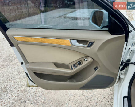 Білий Ауді А4, об'ємом двигуна 1.98 л та пробігом 192 тис. км за 9500 $, фото 23 на Automoto.ua