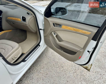 Білий Ауді А4, об'ємом двигуна 1.98 л та пробігом 192 тис. км за 9500 $, фото 31 на Automoto.ua