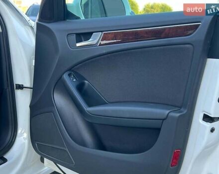 Білий Ауді А4, об'ємом двигуна 1.8 л та пробігом 132 тис. км за 8940 $, фото 32 на Automoto.ua