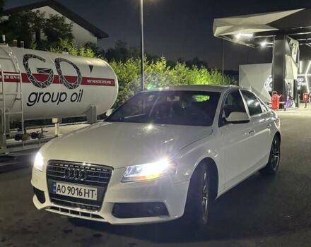 Белый Ауди А4, объемом двигателя 1.8 л и пробегом 315 тыс. км за 9500 $, фото 4 на Automoto.ua