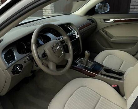 Ауді А4 2010 у Тернополі на Automoto.ua Білий Ауді А4, об'ємом двигуна 1.97 л та пробігом 270 тис. км за 10200 $, фото 8 на Automoto.ua