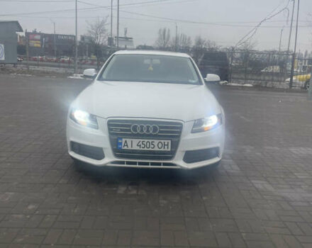 Ауді А4 2010 у Києві на Automoto.ua Білий Ауді А4, об'ємом двигуна 1.98 л та пробігом 253 тис. км за 10300 $, фото 5 на Automoto.ua