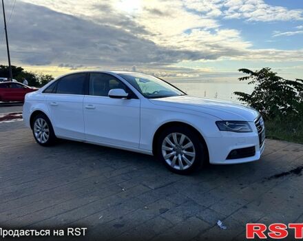 Білий Ауді А4, об'ємом двигуна 2 л та пробігом 209 тис. км за 10800 $, фото 2 на Automoto.ua