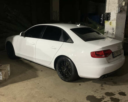 Белый Ауди А4, объемом двигателя 2 л и пробегом 99 тыс. км за 10900 $, фото 2 на Automoto.ua