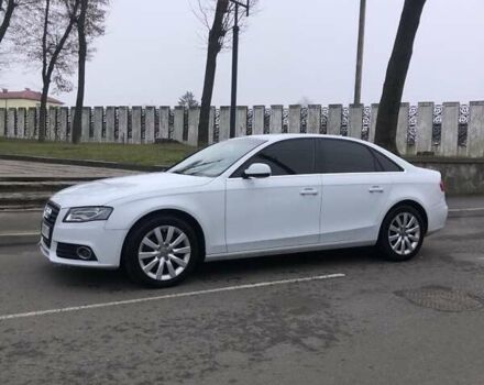 Белый Ауди А4, объемом двигателя 2 л и пробегом 240 тыс. км за 8200 $, фото 1 на Automoto.ua