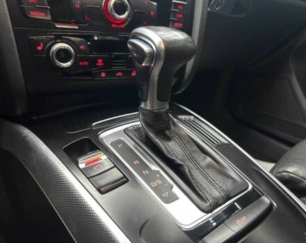 Білий Ауді А4, об'ємом двигуна 2 л та пробігом 225 тис. км за 10999 $, фото 15 на Automoto.ua