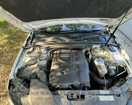 Білий Ауді А4, об'ємом двигуна 2 л та пробігом 103 тис. км за 13500 $, фото 11 на Automoto.ua