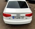 Белый Ауди А4, объемом двигателя 2 л и пробегом 205 тыс. км за 10500 $, фото 6 на Automoto.ua