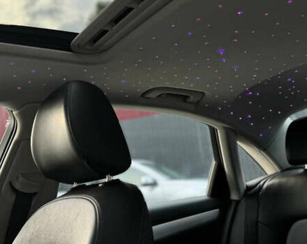 Білий Ауді А4, об'ємом двигуна 1.98 л та пробігом 200 тис. км за 9000 $, фото 3 на Automoto.ua