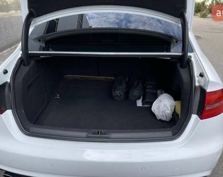 Белый Ауди А4, объемом двигателя 1.8 л и пробегом 208 тыс. км за 11000 $, фото 20 на Automoto.ua