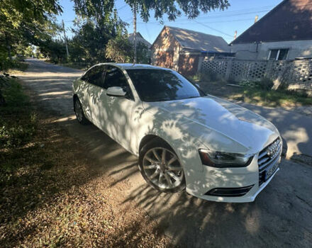 Білий Ауді А4, об'ємом двигуна 2 л та пробігом 103 тис. км за 13500 $, фото 3 на Automoto.ua