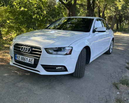 Білий Ауді А4, об'ємом двигуна 2 л та пробігом 103 тис. км за 13500 $, фото 1 на Automoto.ua
