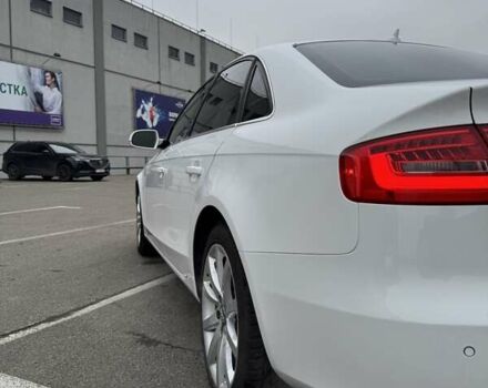 Білий Ауді А4, об'ємом двигуна 1.98 л та пробігом 213 тис. км за 11300 $, фото 14 на Automoto.ua