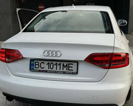 Білий Ауді А4, об'ємом двигуна 1.98 л та пробігом 200 тис. км за 9000 $, фото 11 на Automoto.ua