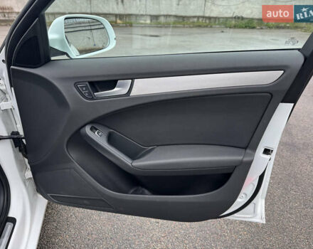 Белый Ауди А4, объемом двигателя 2 л и пробегом 195 тыс. км за 11300 $, фото 10 на Automoto.ua