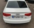 Ауді А4 2012 у Одесі на Automoto.ua Білий Ауді А4, об'ємом двигуна 1.98 л та пробігом 197 тис. км за 11300 $, фото 4 на Automoto.ua