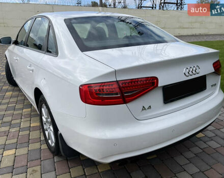 Белый Ауди А4, объемом двигателя 1.8 л и пробегом 220 тыс. км за 12500 $, фото 10 на Automoto.ua