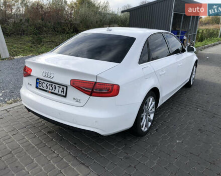 Білий Ауді А4, об'ємом двигуна 2 л та пробігом 151 тис. км за 12500 $, фото 4 на Automoto.ua