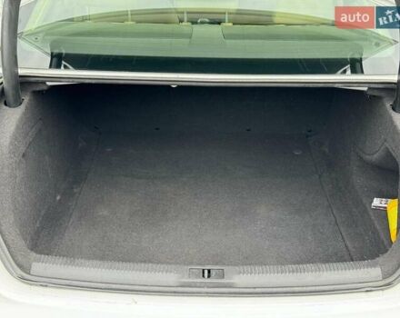 Белый Ауди А4, объемом двигателя 2 л и пробегом 185 тыс. км за 11390 $, фото 22 на Automoto.ua