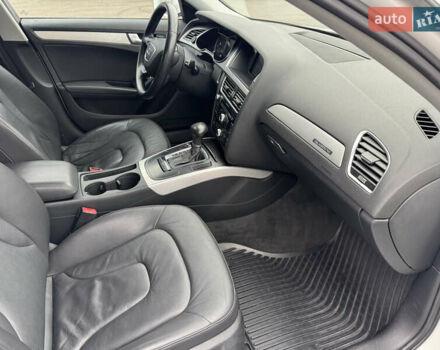 Белый Ауди А4, объемом двигателя 2 л и пробегом 195 тыс. км за 11300 $, фото 8 на Automoto.ua