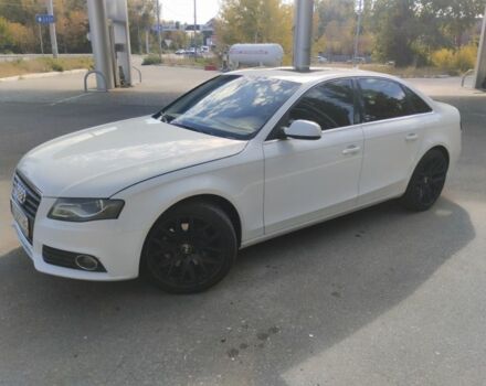 Белый Ауди А4, объемом двигателя 2 л и пробегом 280 тыс. км за 9200 $, фото 7 на Automoto.ua
