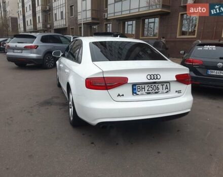 Ауді А4 2012 у Одесі на Automoto.ua Білий Ауді А4, об'ємом двигуна 1.98 л та пробігом 197 тис. км за 11300 $, фото 6 на Automoto.ua