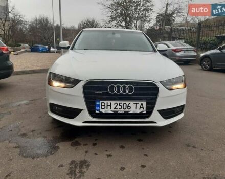 Ауді А4 2012 у Одесі на Automoto.ua Білий Ауді А4, об'ємом двигуна 1.98 л та пробігом 197 тис. км за 11300 $, фото 13 на Automoto.ua