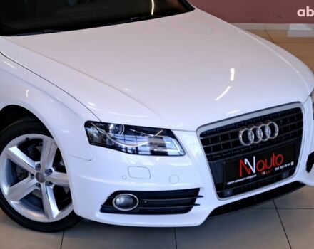 Белый Ауди А4, объемом двигателя 1.8 л и пробегом 198 тыс. км за 10900 $, фото 2 на Automoto.ua