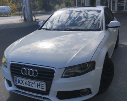 Белый Ауди А4, объемом двигателя 2 л и пробегом 280 тыс. км за 9200 $, фото 4 на Automoto.ua
