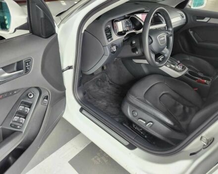 Белый Ауди А4, объемом двигателя 2 л и пробегом 48 тыс. км за 8248 $, фото 6 на Automoto.ua