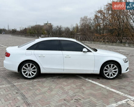 Білий Ауді А4, об'ємом двигуна 1.98 л та пробігом 258 тис. км за 15000 $, фото 11 на Automoto.ua