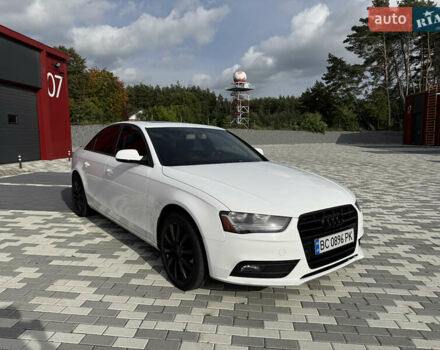 Ауди А4 2013 в Львове на Automoto.ua Белый Ауди А4, объемом двигателя 1.98 л и пробегом 169 тыс. км за 12000 $, фото 1 на Automoto.ua