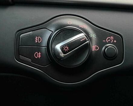 Білий Ауді А4, об'ємом двигуна 2 л та пробігом 171 тис. км за 11800 $, фото 18 на Automoto.ua