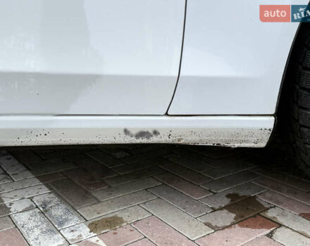 Білий Ауді А4, об'ємом двигуна 1.98 л та пробігом 258 тис. км за 15000 $, фото 12 на Automoto.ua