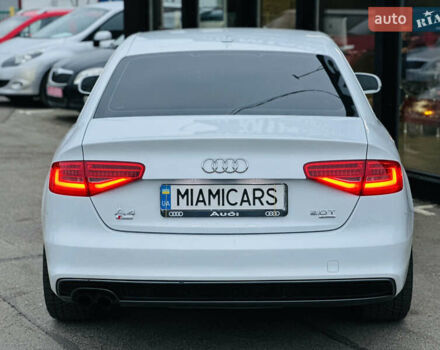 Белый Ауди А4, объемом двигателя 2 л и пробегом 250 тыс. км за 11499 $, фото 9 на Automoto.ua