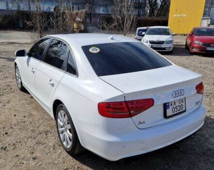 Белый Ауди А4, объемом двигателя 2 л и пробегом 170 тыс. км за 9300 $, фото 2 на Automoto.ua