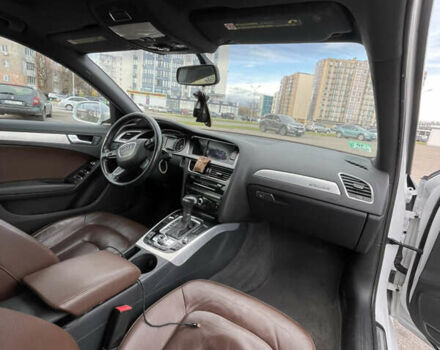Белый Ауди А4, объемом двигателя 1.98 л и пробегом 190 тыс. км за 12000 $, фото 2 на Automoto.ua