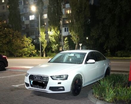 Білий Ауді А4, об'ємом двигуна 2 л та пробігом 3 тис. км за 7000 $, фото 3 на Automoto.ua